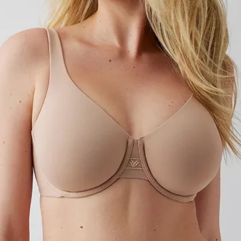 Wacoal Everflexing Underwire Bra in roebuck (neutral) color NWT